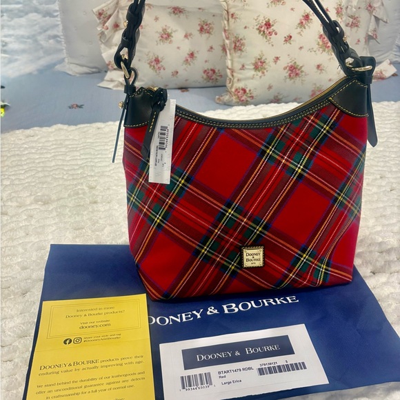 New Dooney & Bourke Large Erica Red Tartan Plaid Bag - Picture 2 of 8